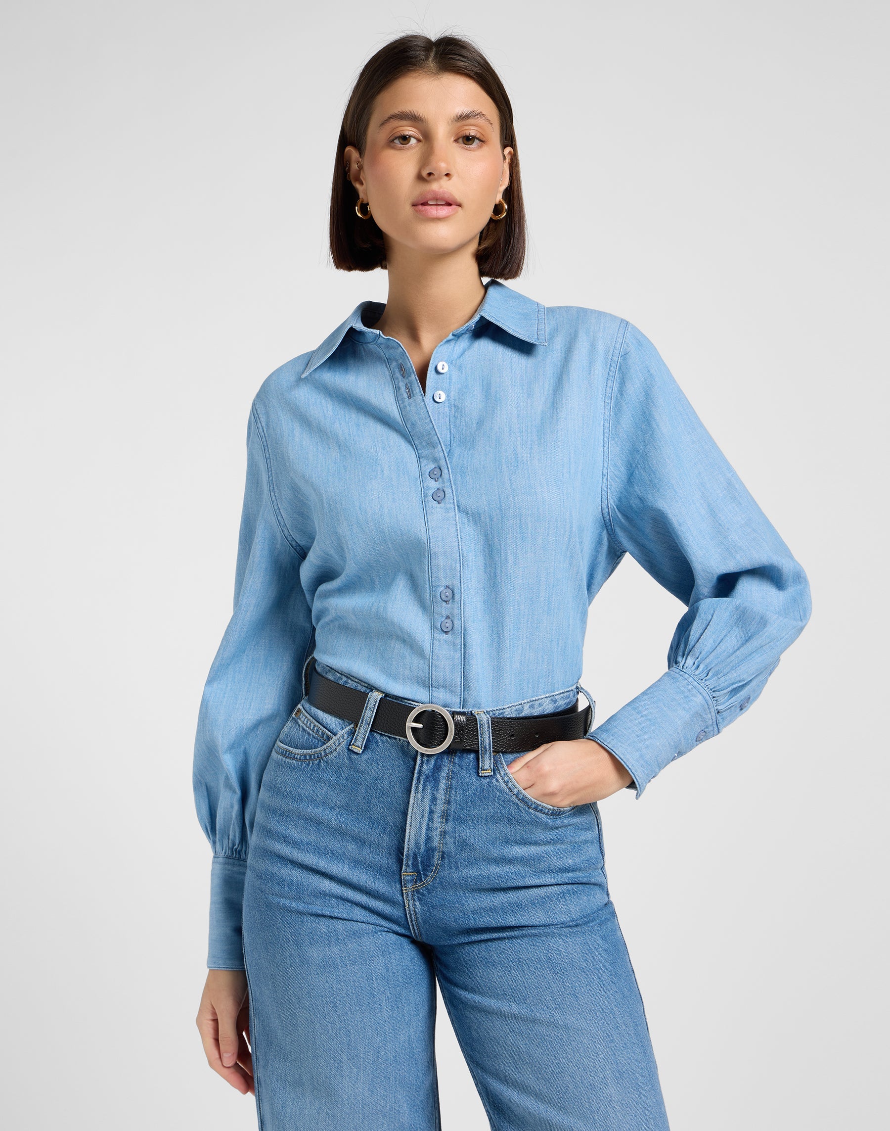 Round Buckle Belt in Black Gürtel Lee