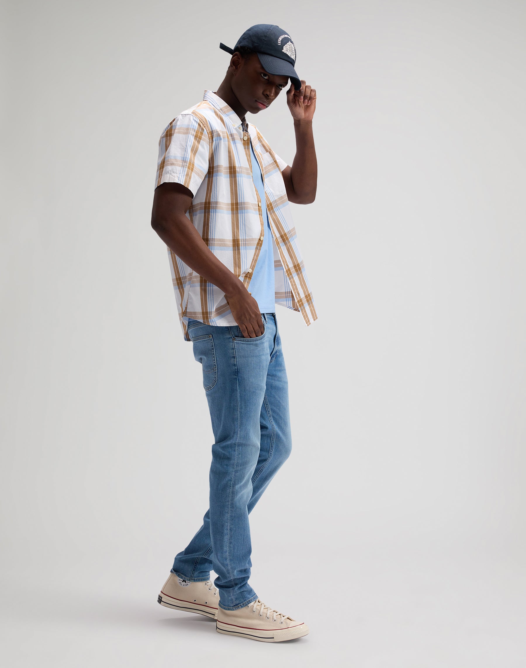 Ss Patch Logo Tee in Halogen