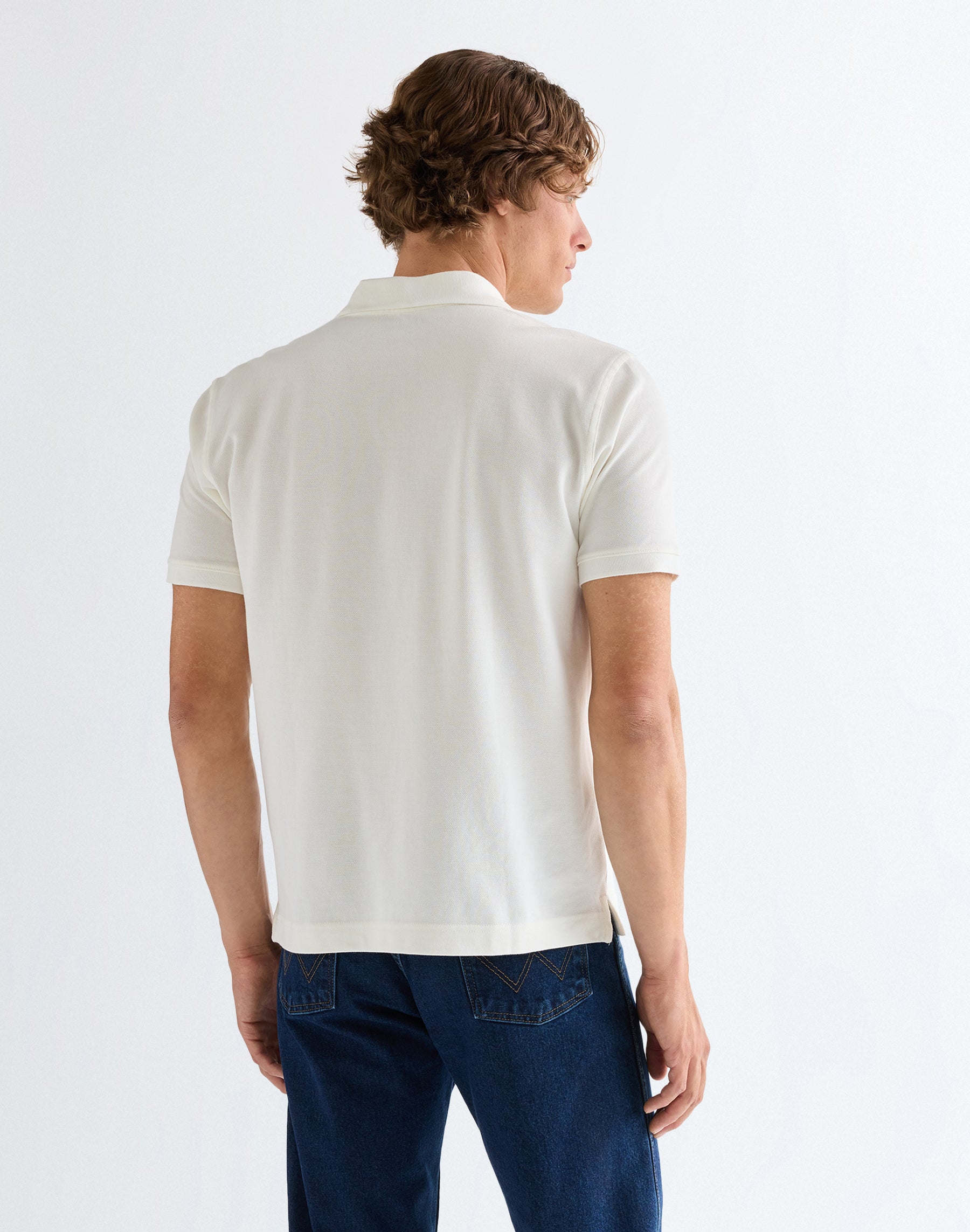 Polo Shirt in Worn White T-Shirts Wrangler