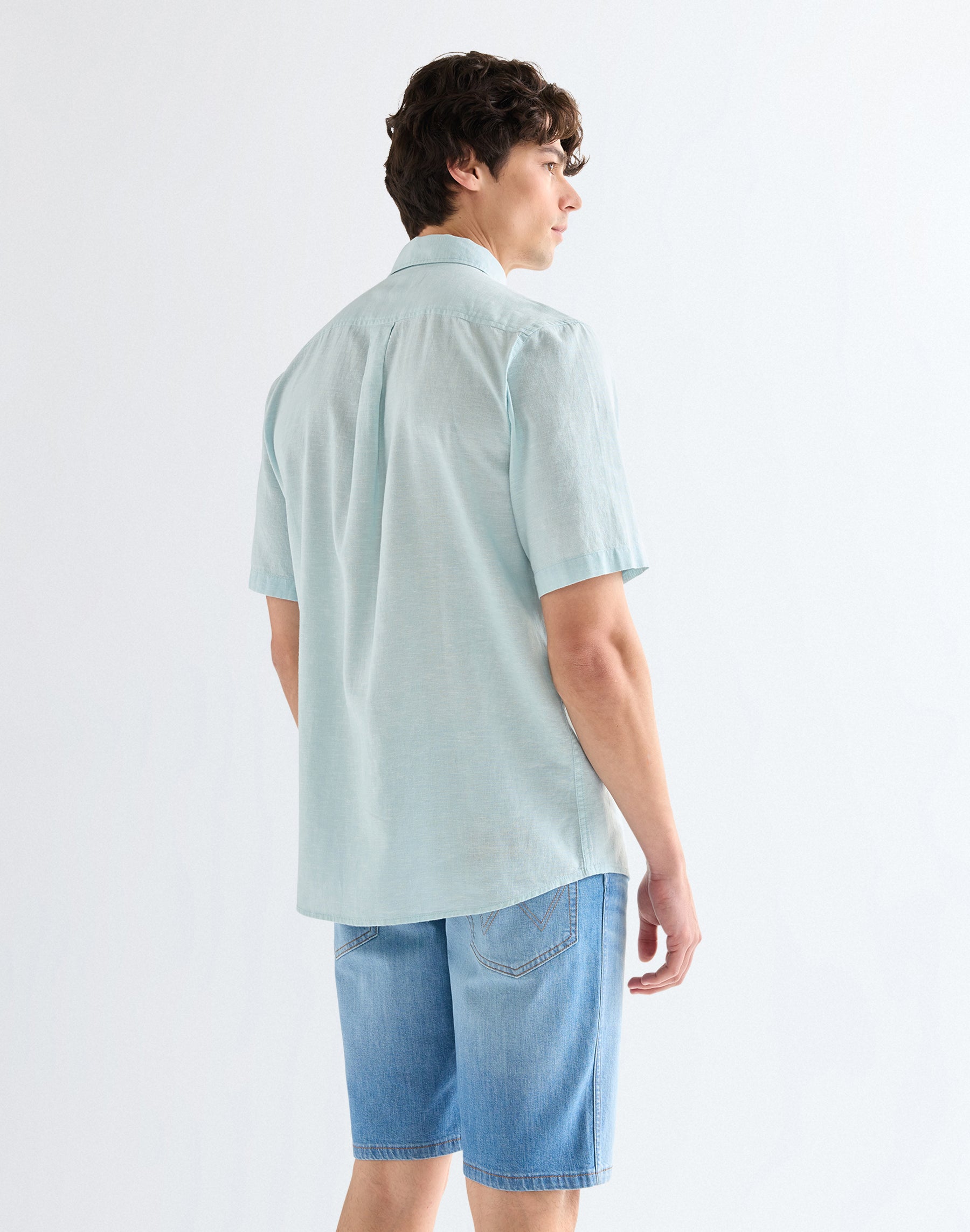 Shortsleeve 1 Pocket Shirt in Forget Me Not Hemden Wrangler