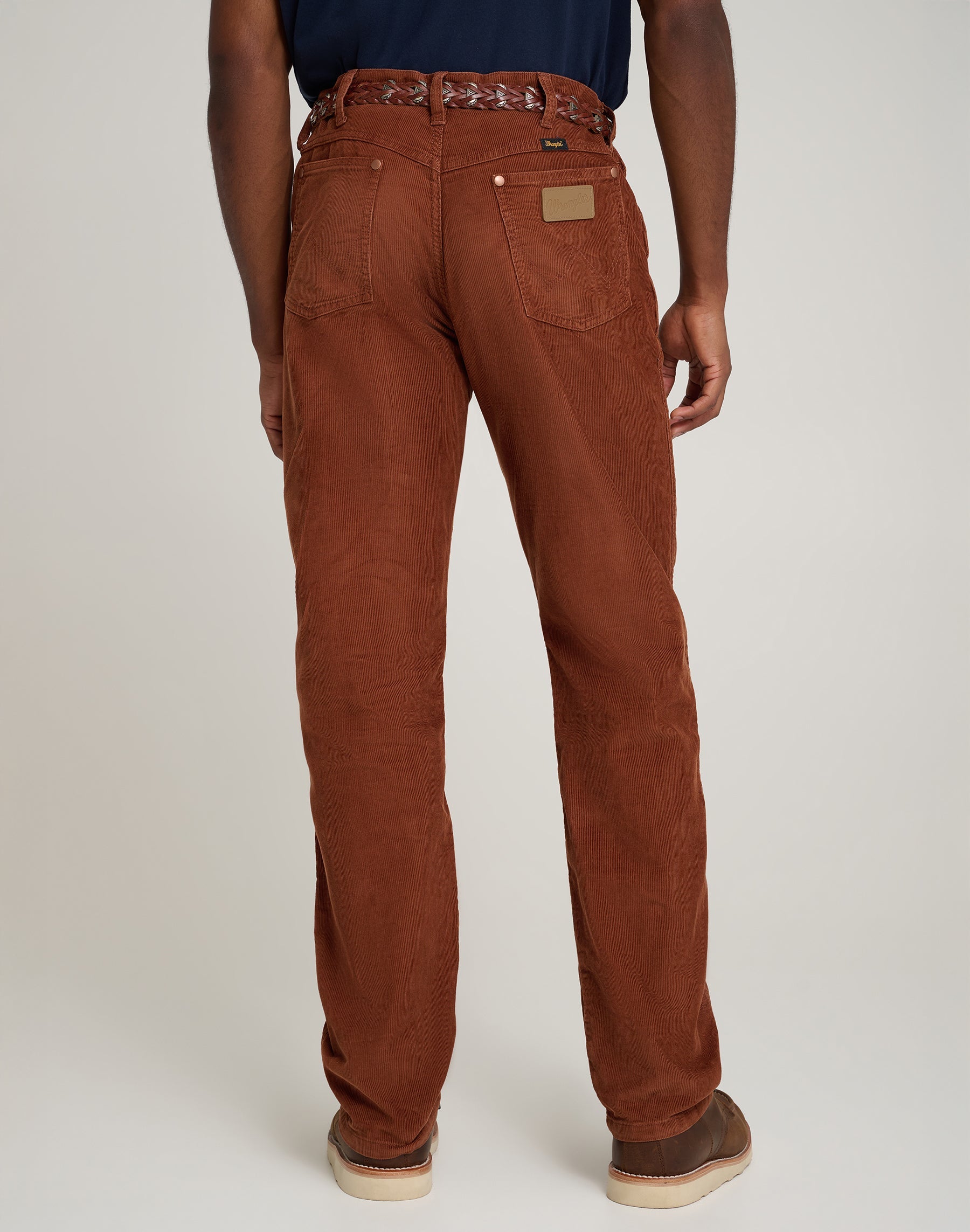 13Mwz in Brown Hosen Wrangler