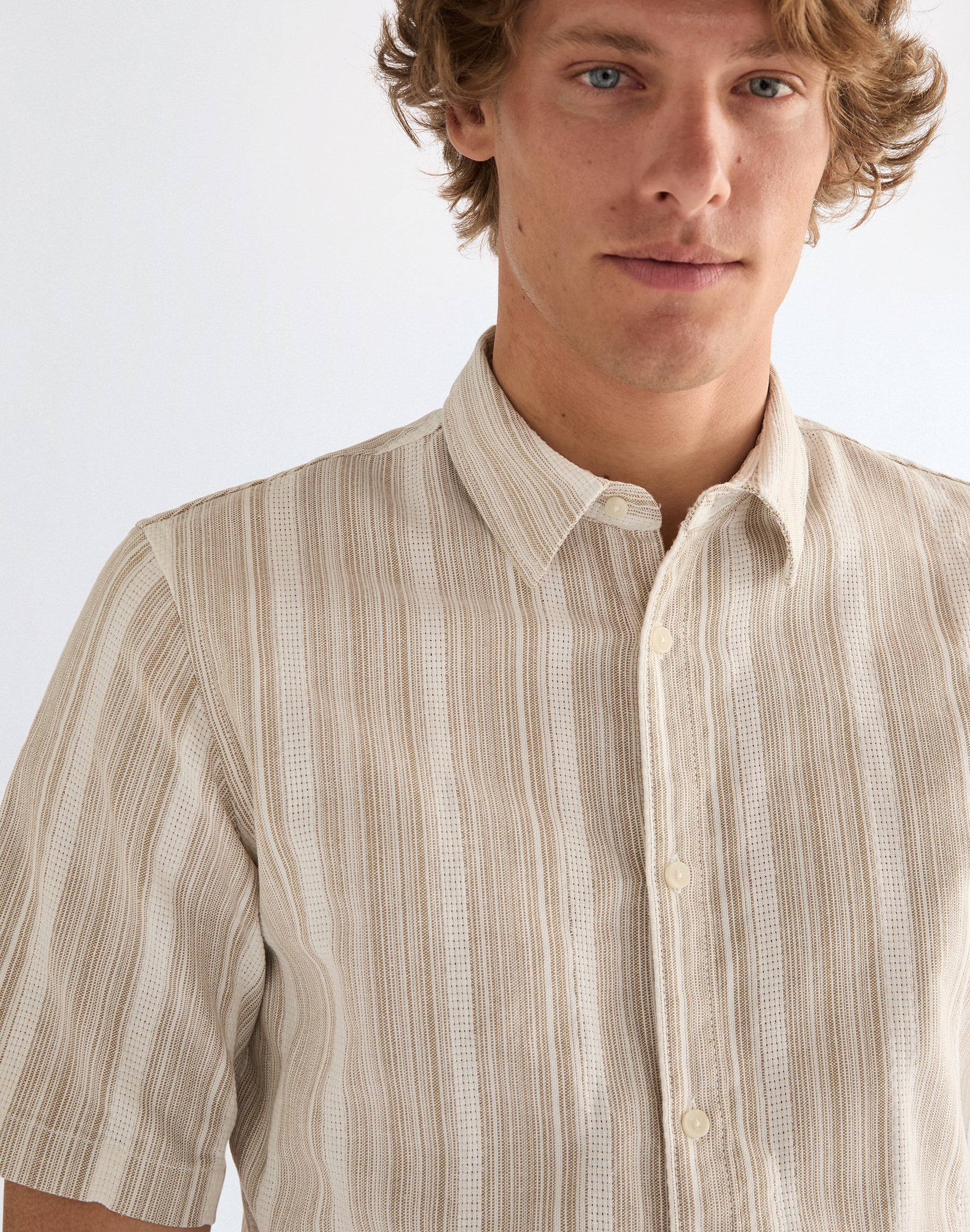 Shortsleeve Shirt in Brown White Hemden Wrangler