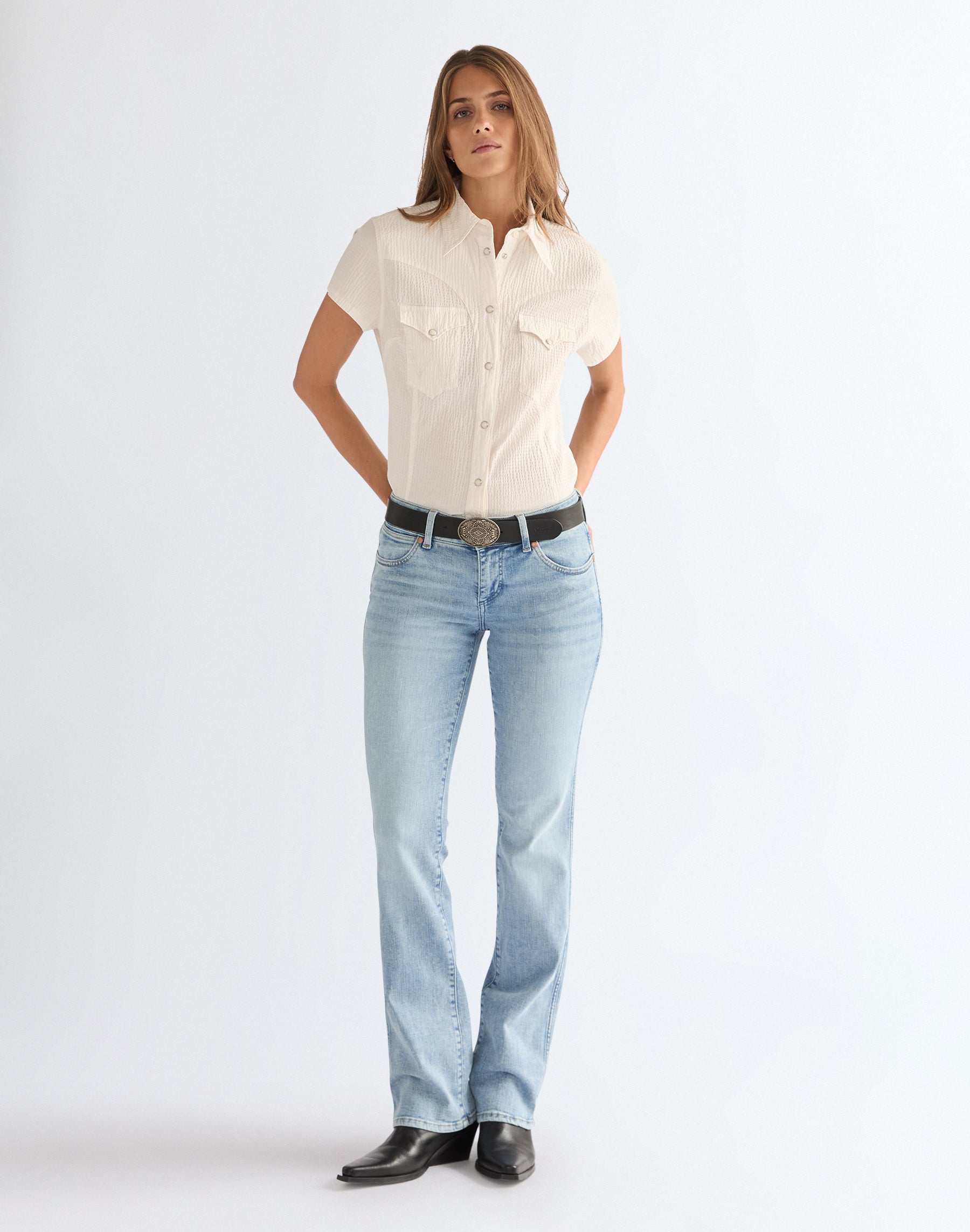 Low Rise Bold Boot in Southeast Jeans Wrangler