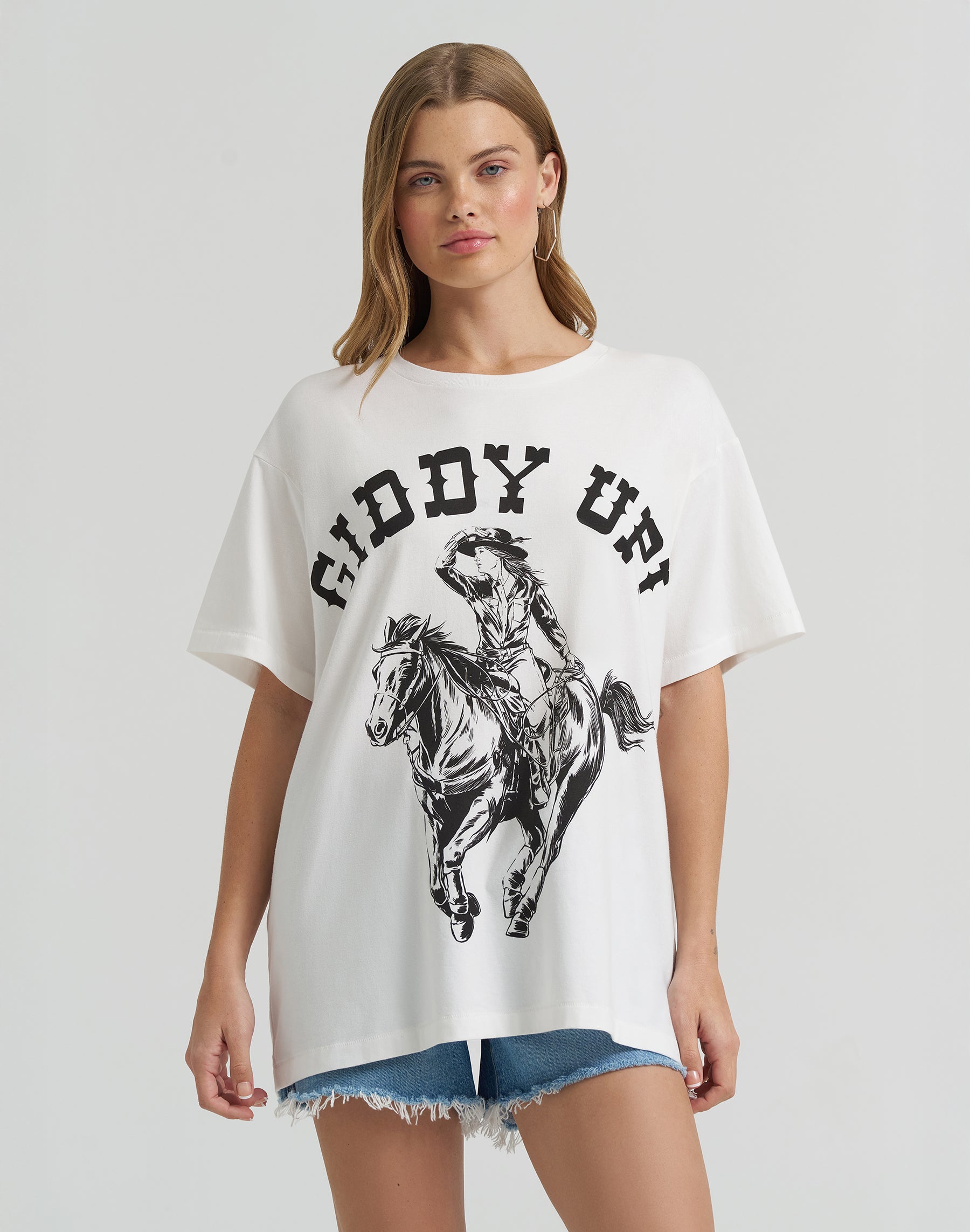 Giddy Up Tee in White T-Shirts Wrangler