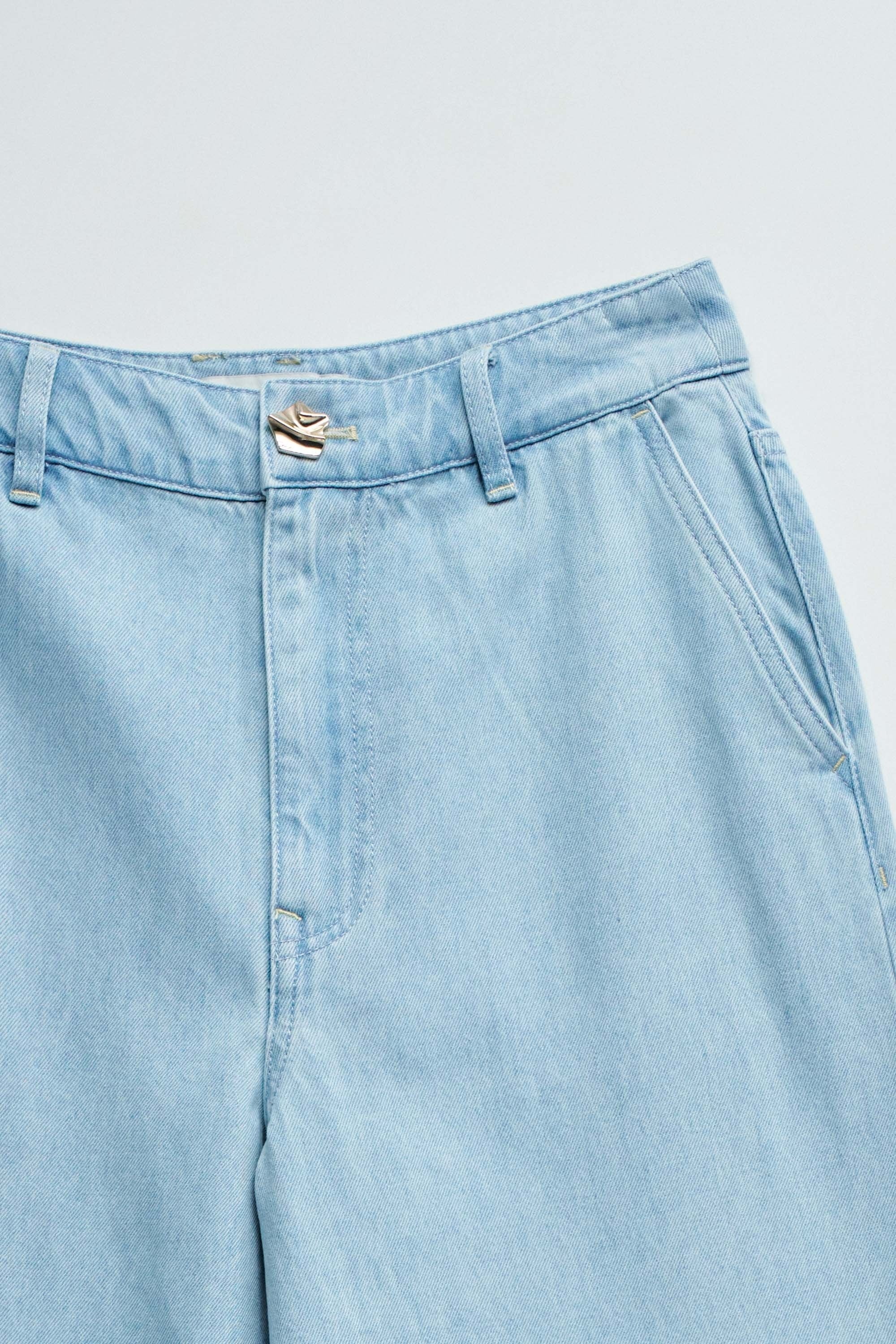 Chino Wide in Medium Light