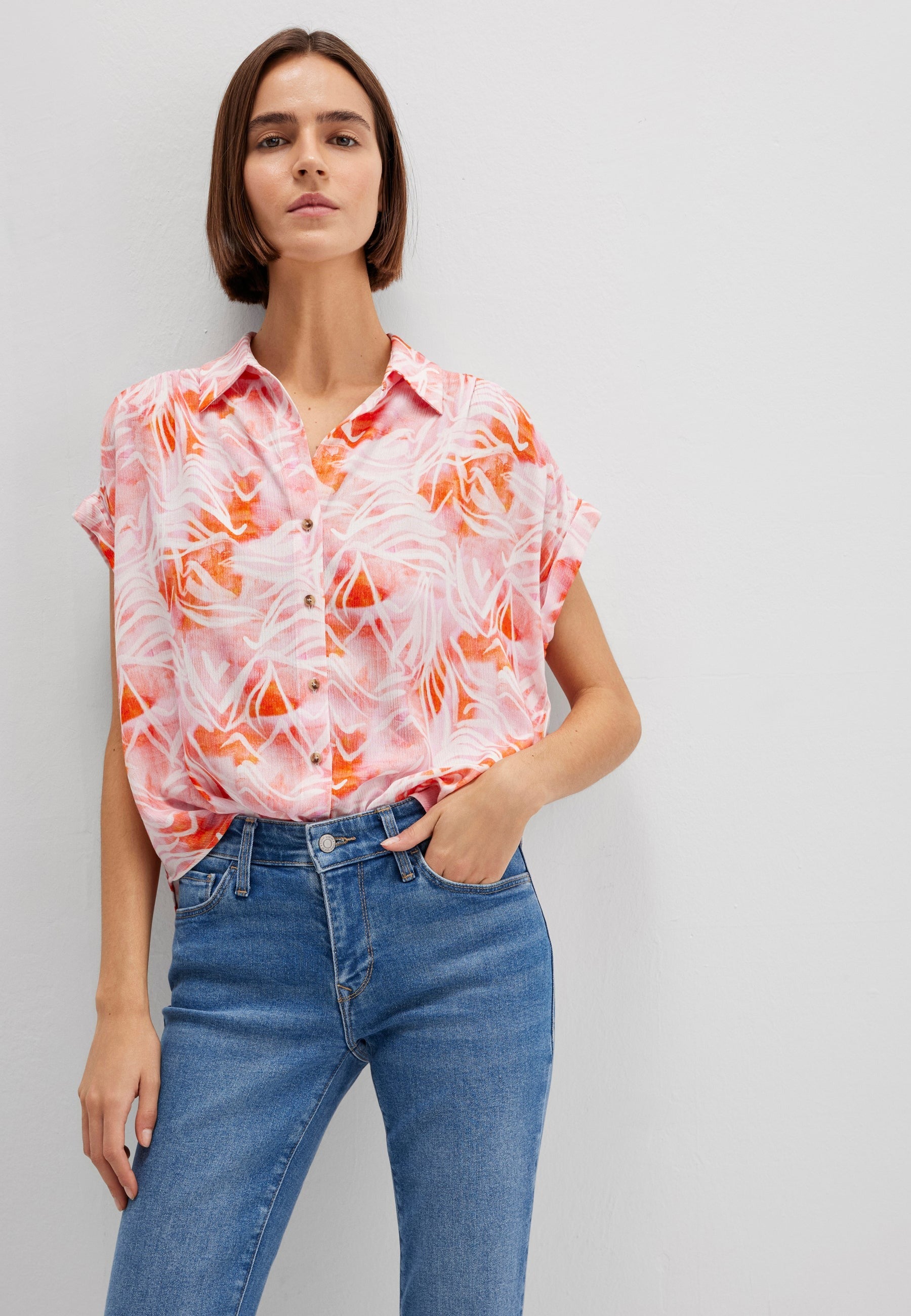 Short Sleeve Shirt in Water Leaf Print