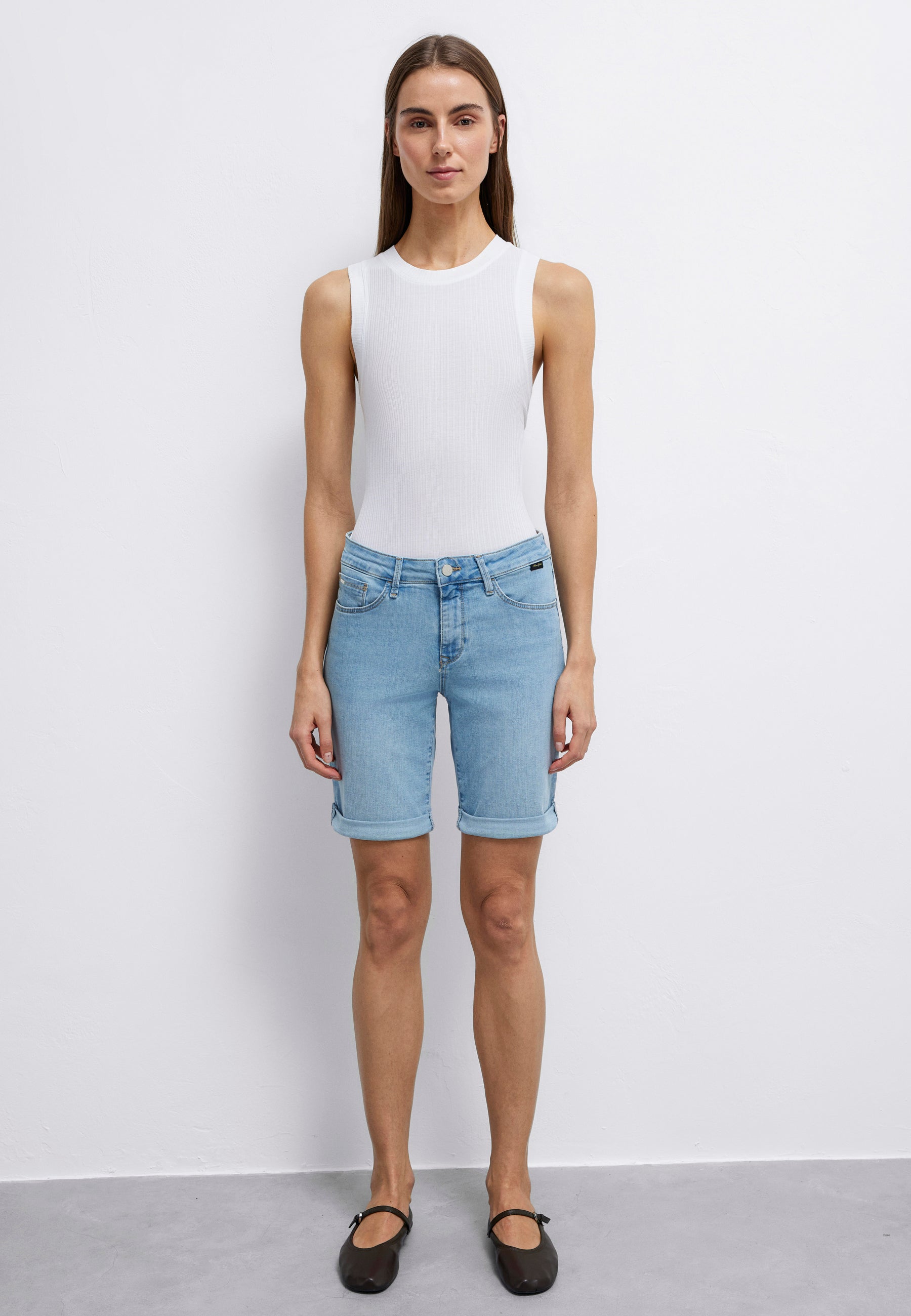 Alexis in Lt Blue Gold Jeansshorts Mavi