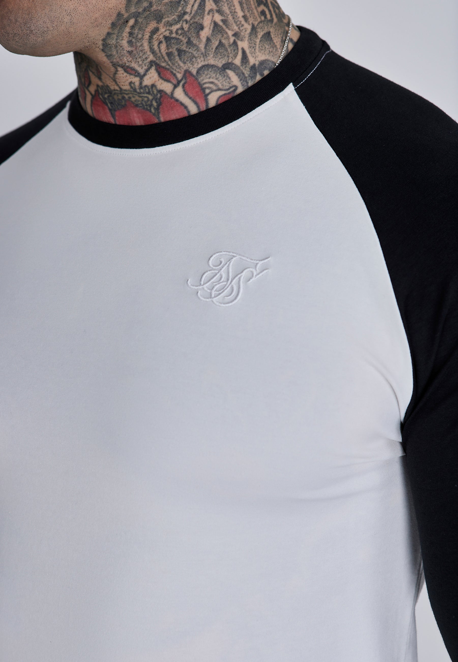 Muscle Fit T-Shirt in White, Black T-Shirts SikSilk