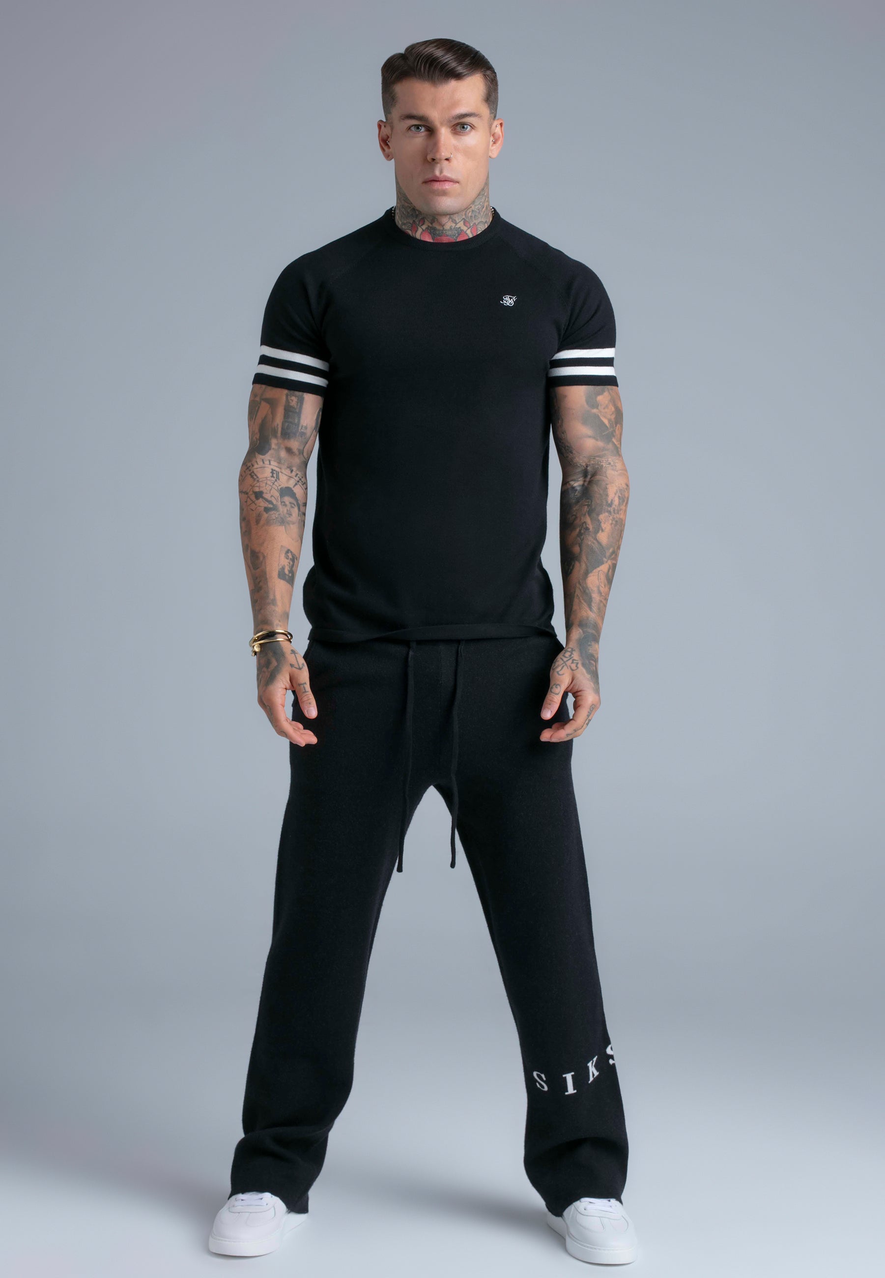 Knitted T-Shirt in Black