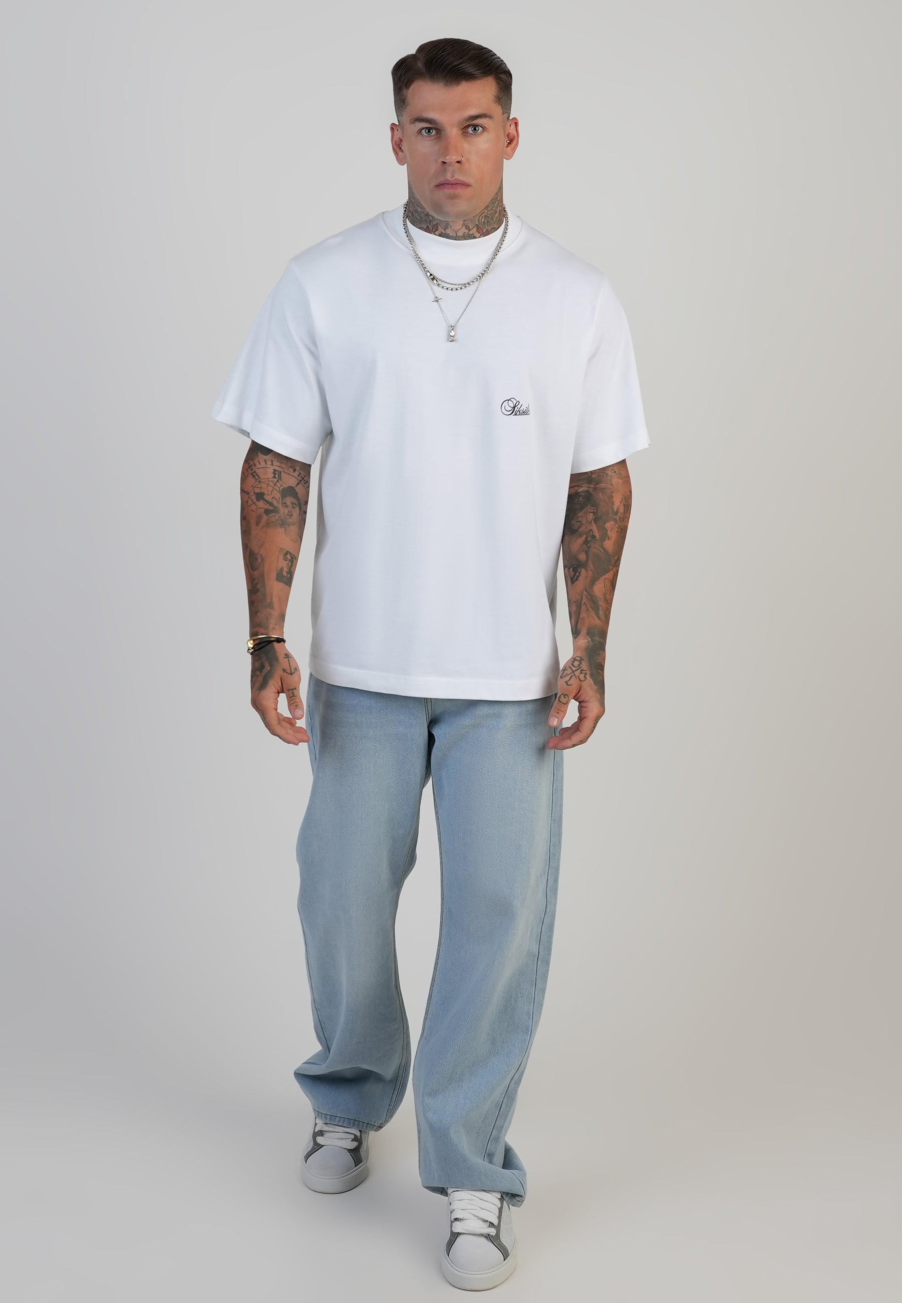Loose Fit Jeans in Washed Light Blue Jeans SikSilk