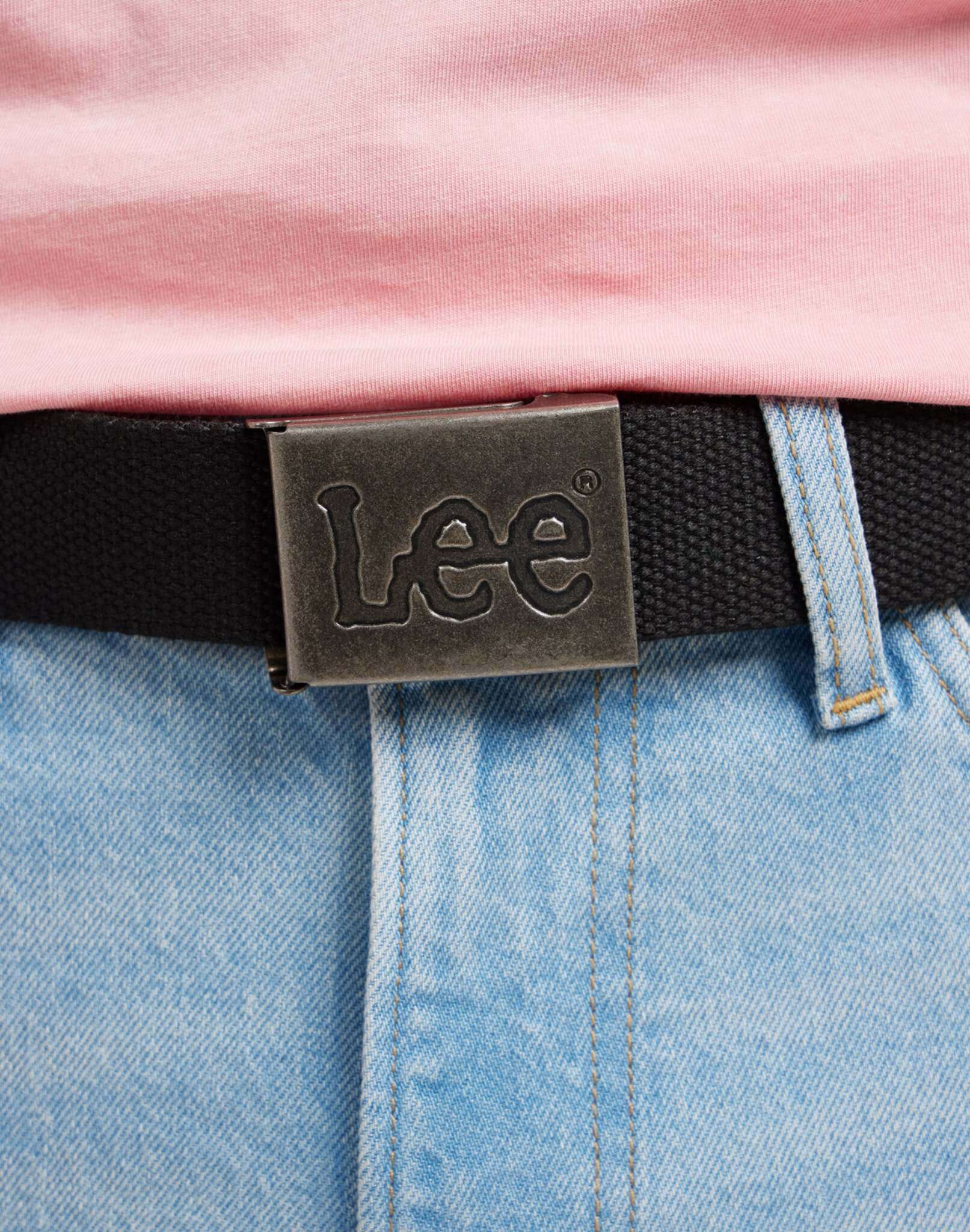 Webbing Belt in Black Gürtel Lee   