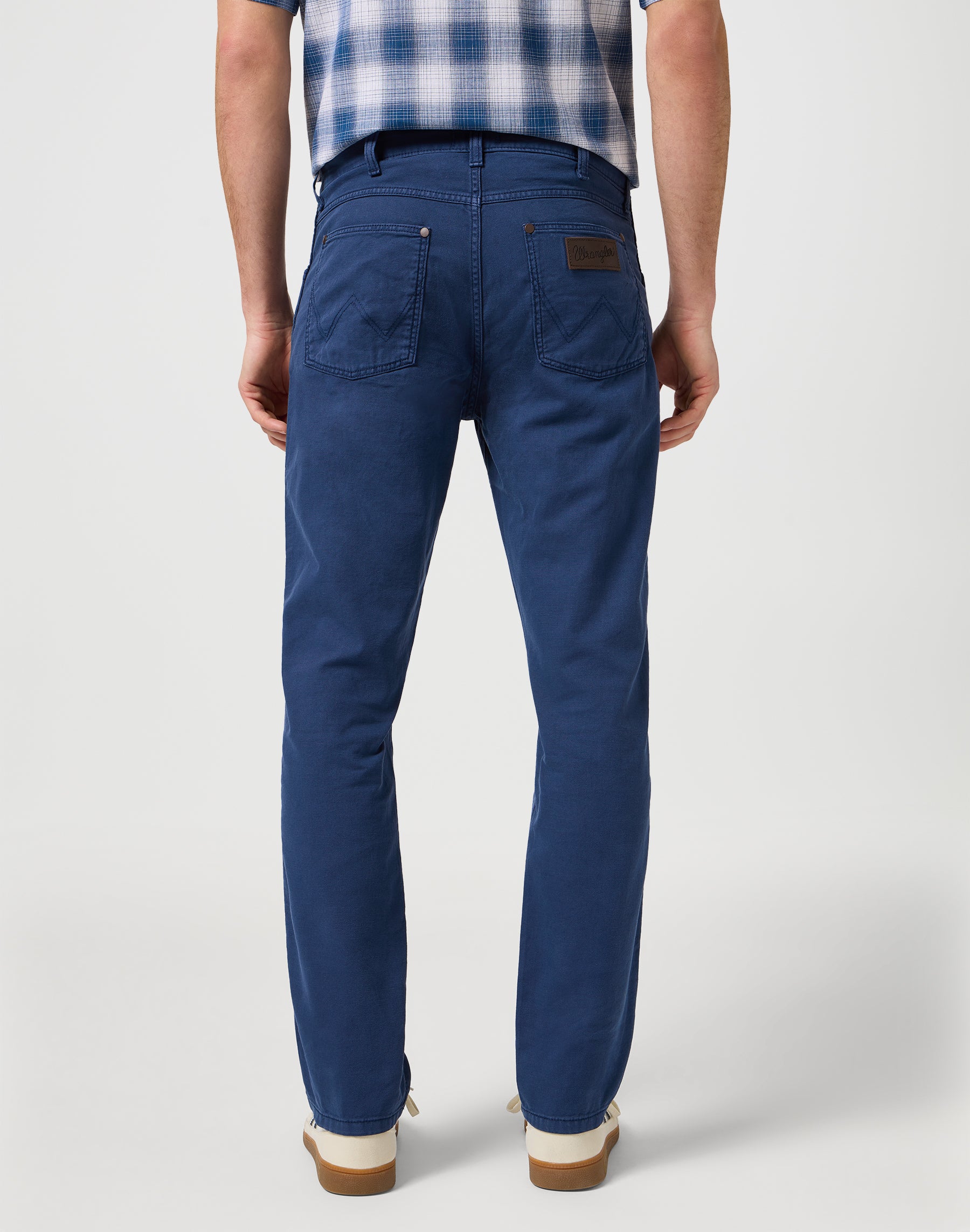 Larston in Navy Hosen Wrangler