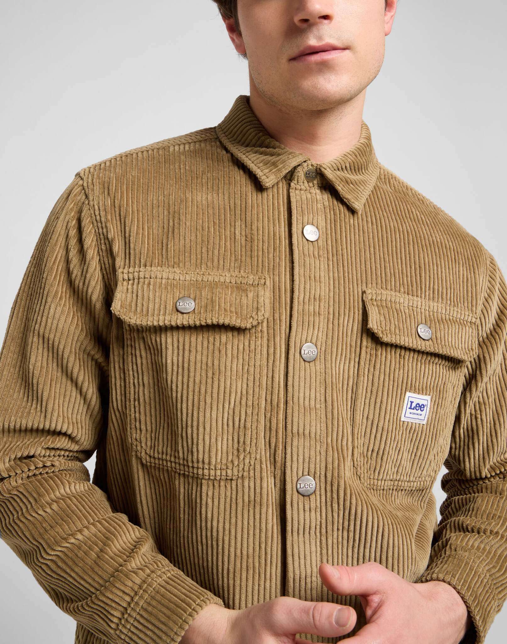 Workwear Overshirt in Dark Khaki Hemden Lee