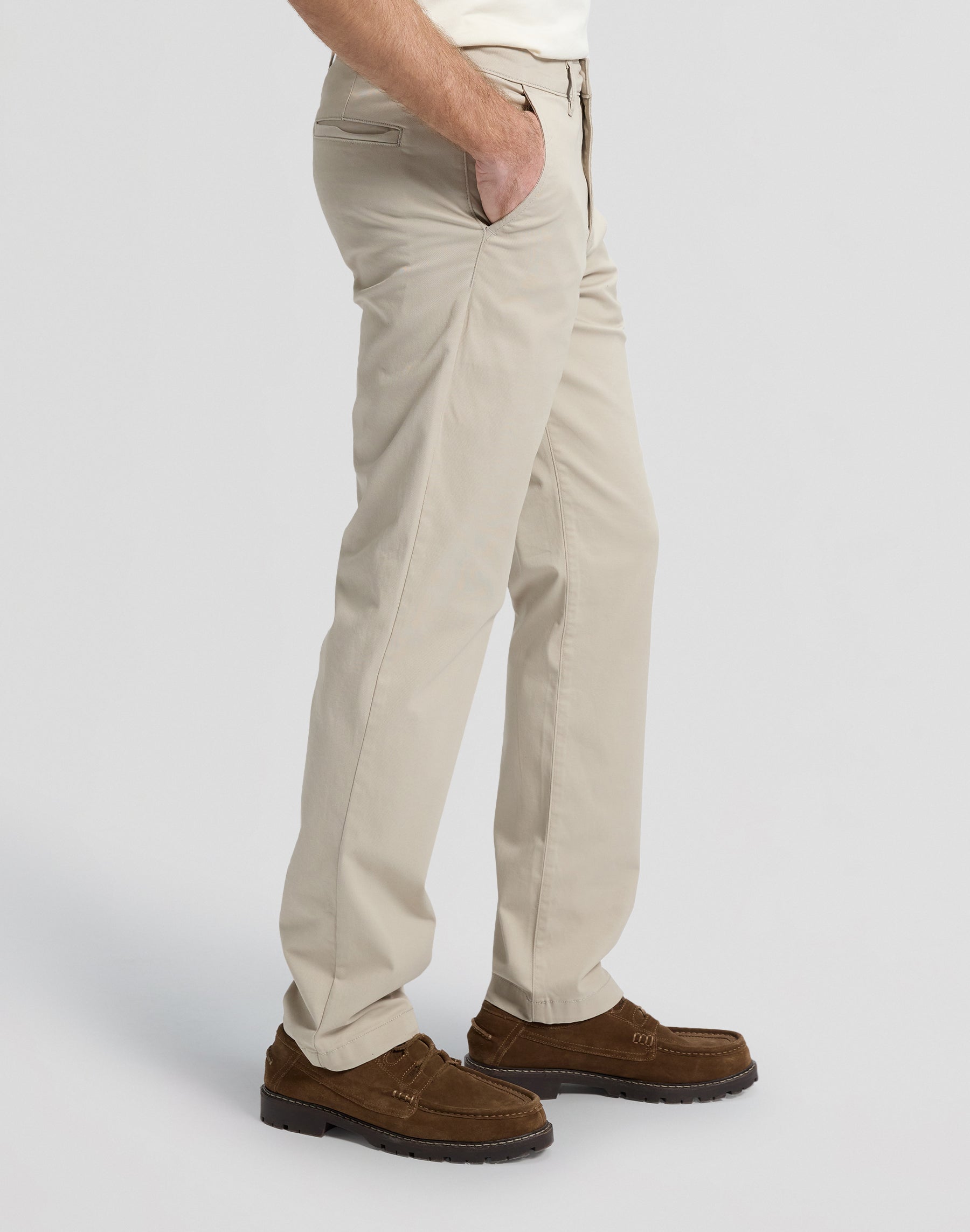 Regular Chino in Cashmere Hosen Lee