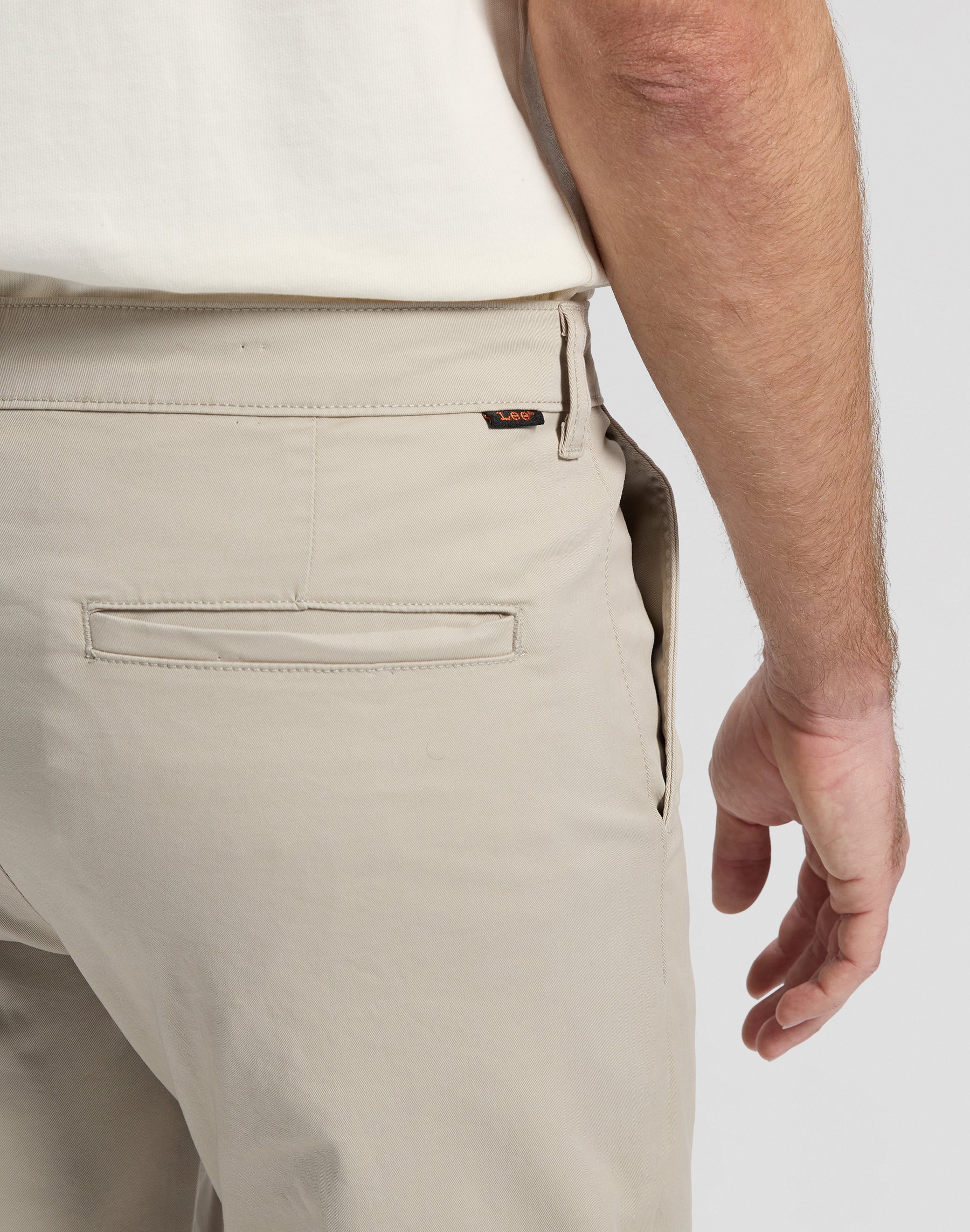 Regular Chino in Cashmere Hosen Lee