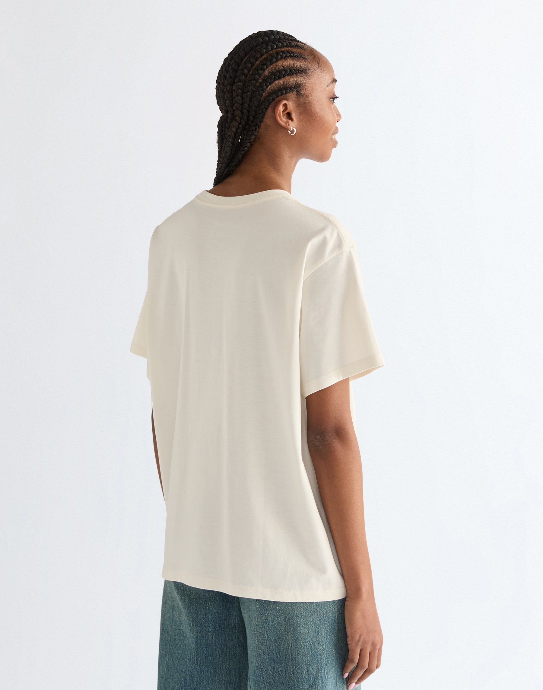 Girlfriend Tee in Worn White T-Shirts Wrangler