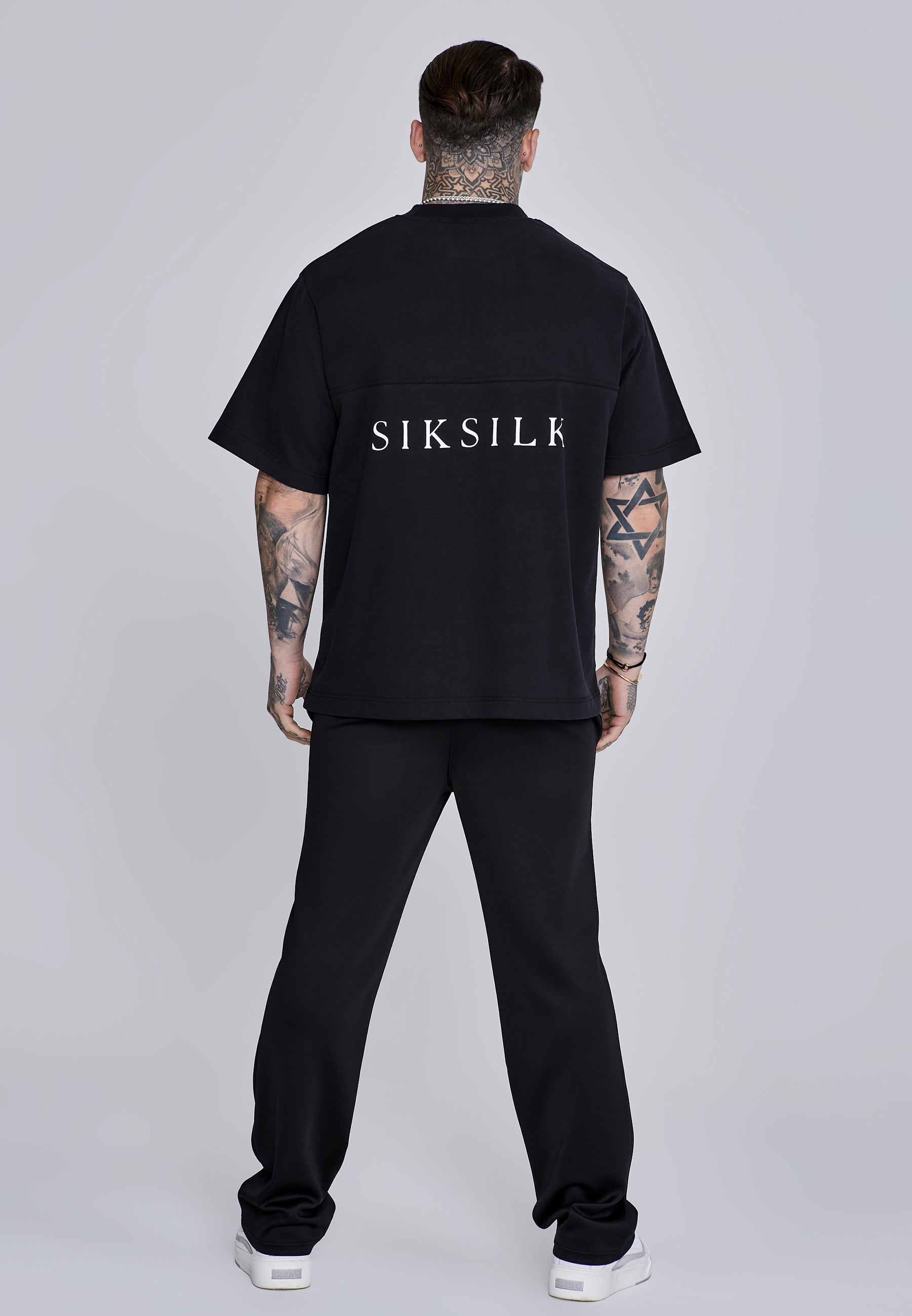 Graphic T-Shirt in Black T-Shirts SikSilk
