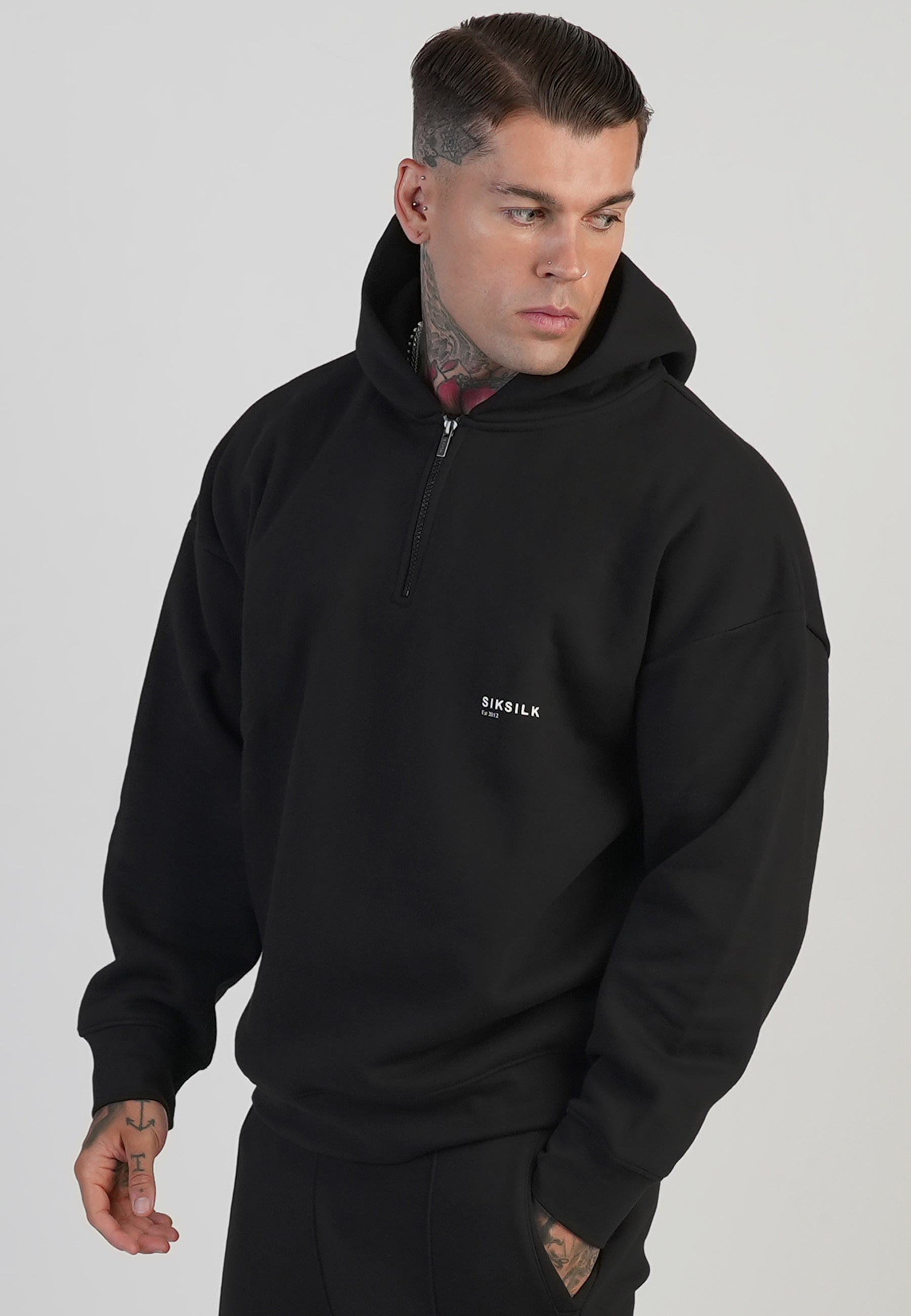 Graphic Hoodie in Black Kapuzenpullover SikSilk